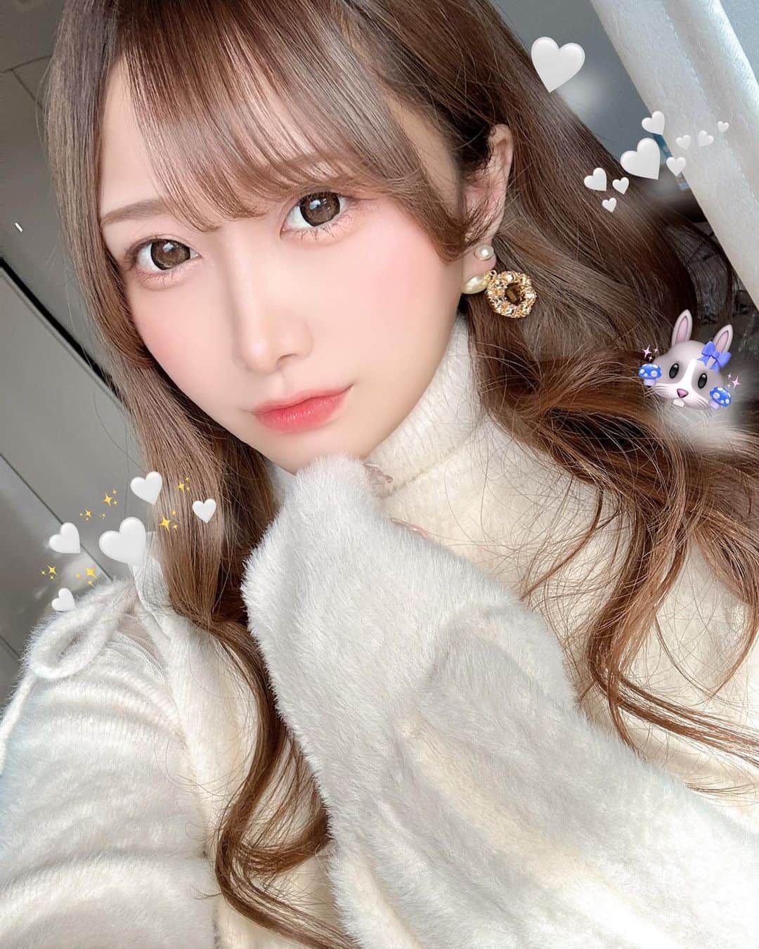 佐藤くるみのインスタグラム：「冬の装い☃❄   #photography #cosplay #cosplayer #cosplaygirl #selfie #japanese #歌舞伎町 #新宿 #ミナミ #コンカフェ #コンセプトカフェ #舞々悪魔 #メイドカフェ  #自撮り #せるふぃー  #コンカフェ嬢 #コンカフェ店員 #アイドル #地下アイドル #コスプレ #コスプレイヤー」