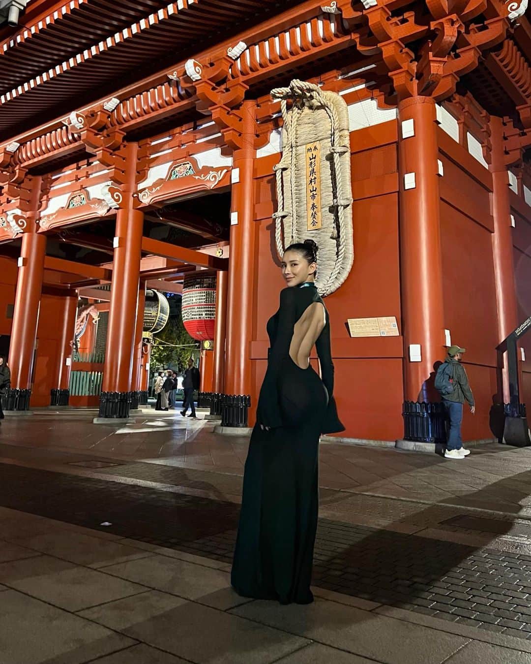 MIRINさんのインスタグラム写真 - (MIRINInstagram)「お久しぶりの浅草🏮🍁 @houseofcb」11月17日 19時30分 - mirinofficial__