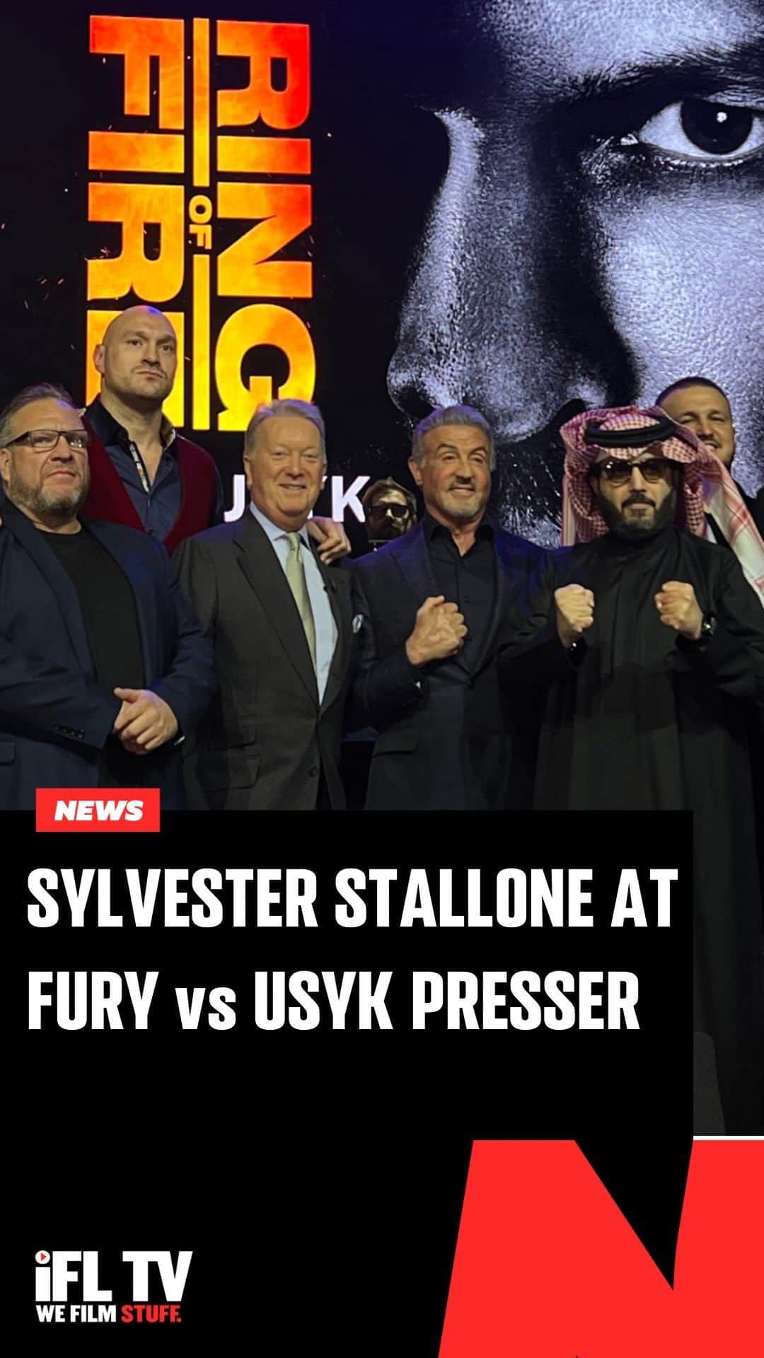 タイソン・フューリーのインスタグラム：「🥊 𝗥𝗘𝗔𝗟 𝗟𝗜𝗙𝗘 𝗥𝗢𝗖𝗞𝗬 𝗠𝗢𝗠𝗘𝗡𝗧 🥊  𝙃𝙊𝙇𝙇𝙔𝙒𝙊𝙊𝘿 𝙎𝙏𝘼𝙍 @officialslystallone greets @tysonfury & @frank_warren_official 🤝  #SylvesterStallone #FuryUsyk #RingOfFire #RiyadhSeason」