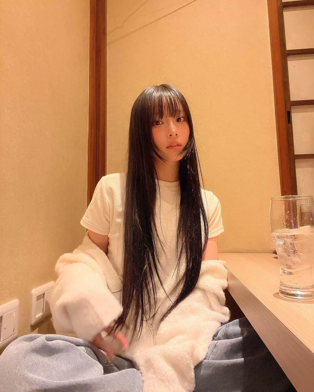 重盛さと美さんのインスタグラム写真 - (重盛さと美Instagram)「重盛ちゃんとサイダー飲むデートはいかが？🤍😽」11月17日 19時48分 - satomi_shigemori
