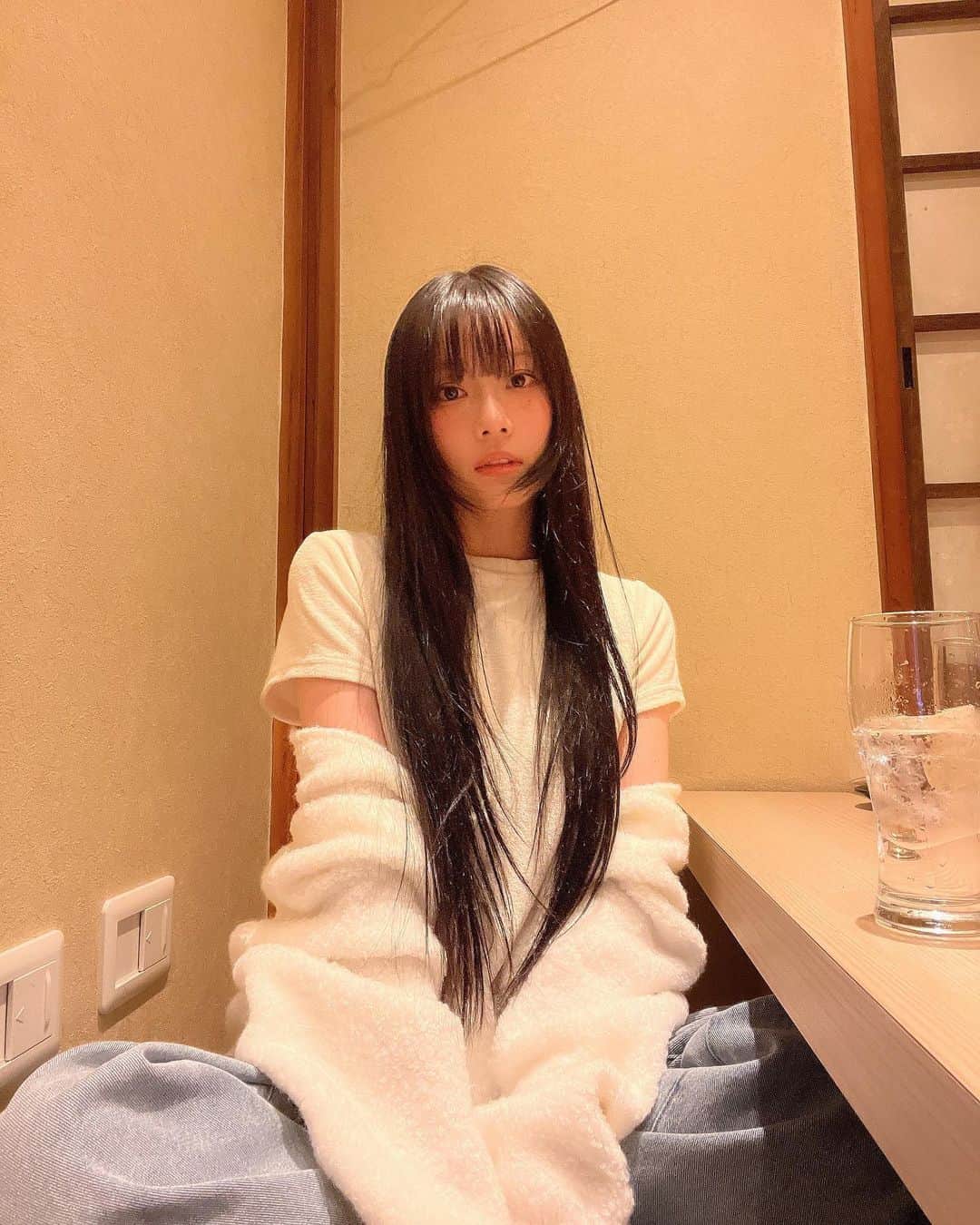 重盛さと美さんのインスタグラム写真 - (重盛さと美Instagram)「重盛ちゃんとサイダー飲むデートはいかが？🤍😽」11月17日 19時48分 - satomi_shigemori