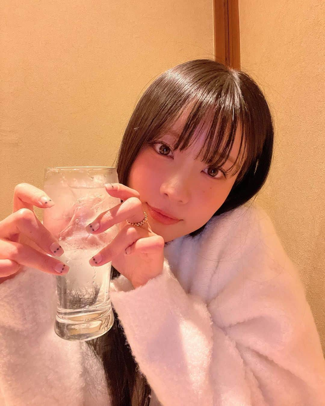 重盛さと美さんのインスタグラム写真 - (重盛さと美Instagram)「重盛ちゃんとサイダー飲むデートはいかが？🤍😽」11月17日 19時48分 - satomi_shigemori