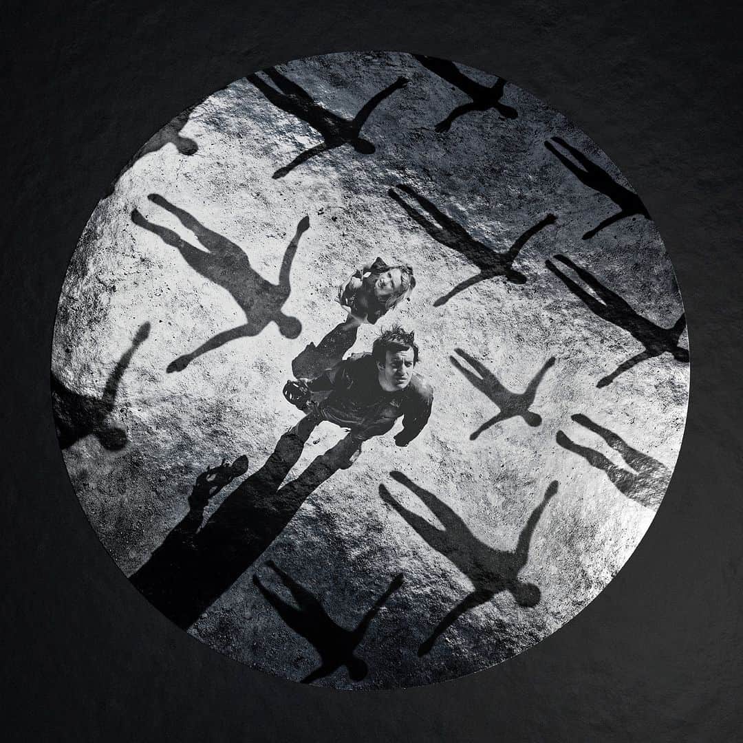 MUSEのインスタグラム：「MUSE ABSOLUTION XX ANNIVERSARY  Out everywhere now. Link in bio and stories.」