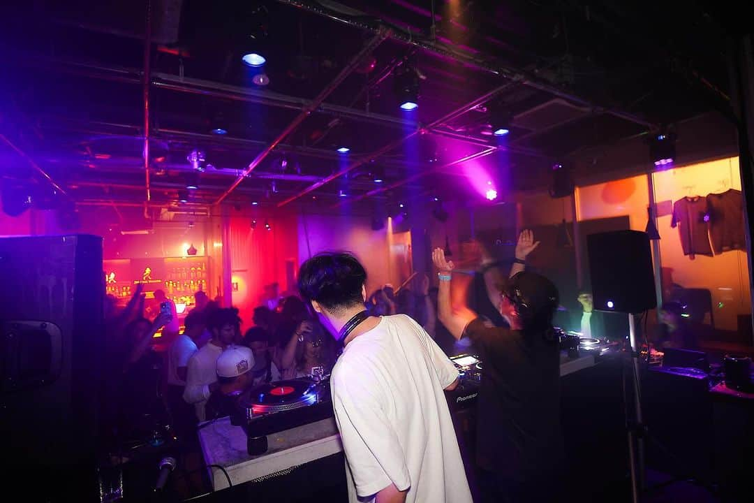 Block.fmさんのインスタグラム写真 - (Block.fmInstagram)「block.fm 12th Anniversary Road To BLOCK.FESTIVAL  1F DJ  UKG RISING(hara, Genick, kyo) KAN TAKAHIKO TREKKIE TRAX RADIO(andrew, Carpainter, Masayoshi Iimori) dead-ball boys(TAKAMI & KOMATSU)  Photo: AI TERADA @aiterada96  Junpei Kawahata @junpei_kawahata_photo   #blockfm  #BFM12th  #UKGRISING #block_stepper #TTR_bfm #radio_REBOOT」11月17日 19時53分 - blockfm