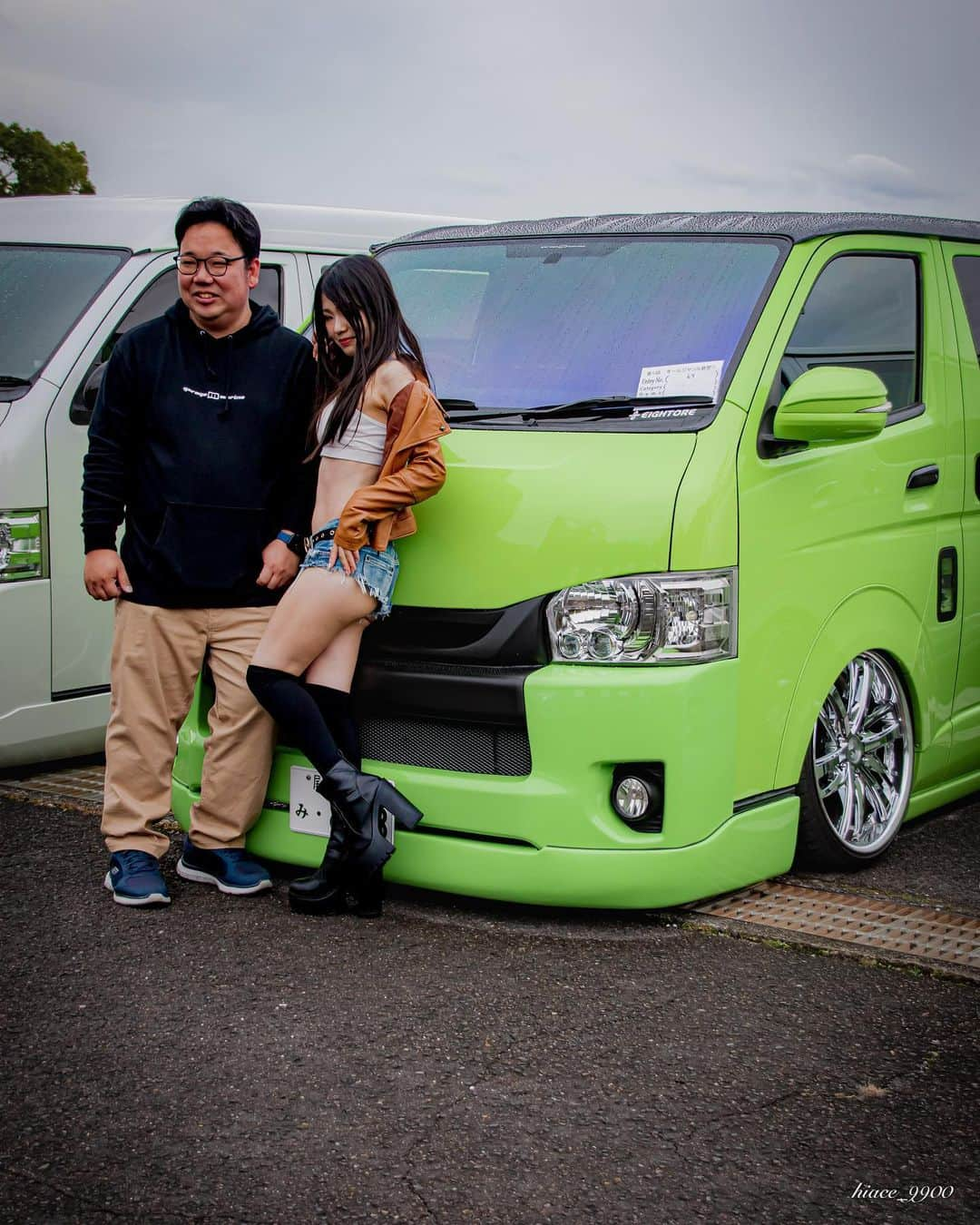 Ruriさんのインスタグラム写真 - (RuriInstagram)「. 📷 @hiace_9900 さん✨ 🚘 @niwashi888 さん✨ . 楽しすぎて笑いまくったフリPaPa杯❤️ ハイエースの方々がまじ面白くて爆笑しまくりました🤣💓 仲良くしてくださりありがとうございます😊❤️ また会いたーい、またお話ししたーい、また写真とりたーい❤️ . . #フリpapa杯 #フリpapa杯秋祭り #ハイエース #トヨタ #toyota #hiace #イベント #車好き #カスタムカー #車横モデル #キャンギャル #cargirl #carmodel #model #セクシーカーガールズ #滋賀 #希望ヶ丘文化公園」11月17日 19時55分 - r.r_1211