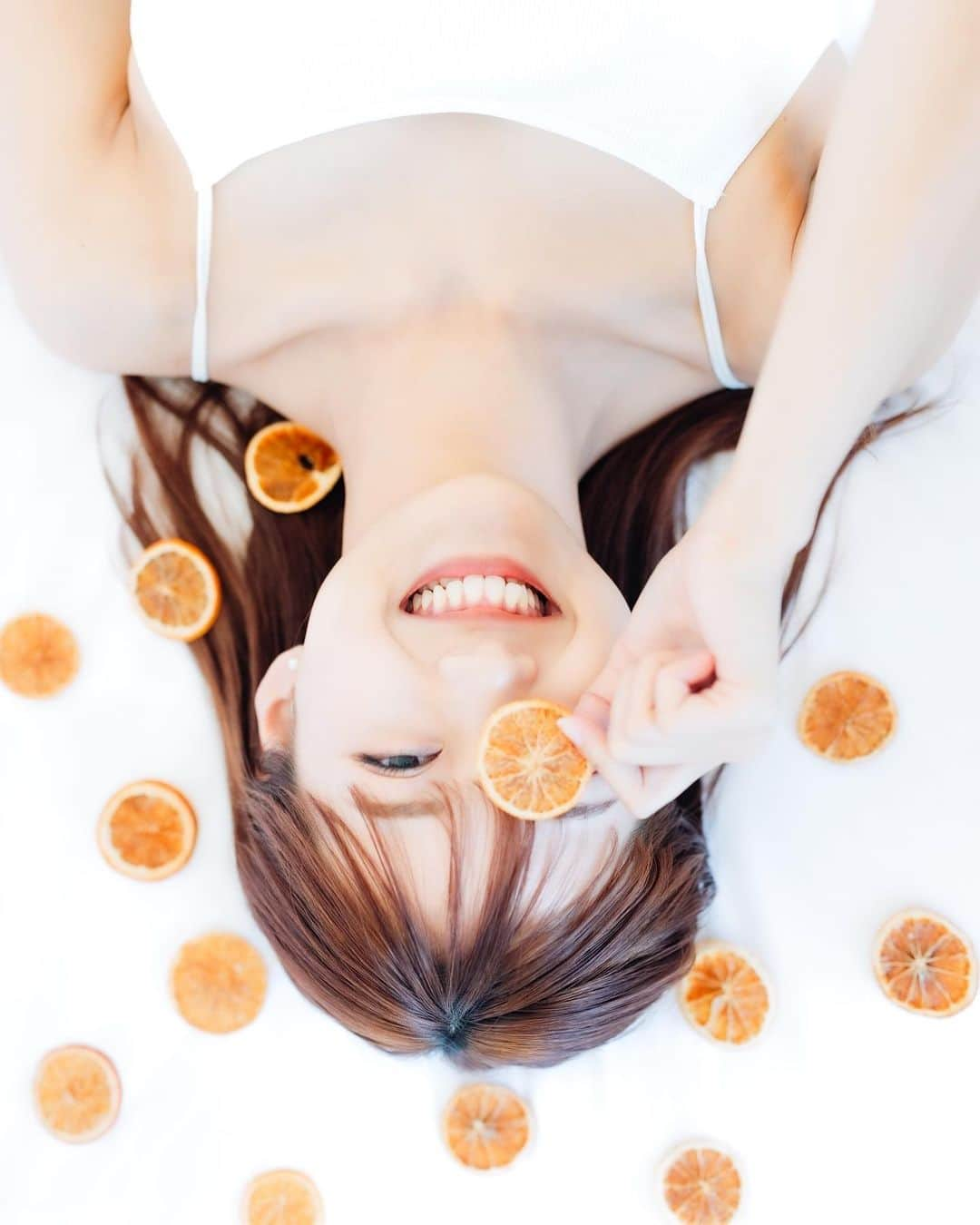 佐藤茜さんのインスタグラム写真 - (佐藤茜Instagram)「🍊🍎🍐  📸 : @waaata_photo」11月17日 19時55分 - rosy__cloud