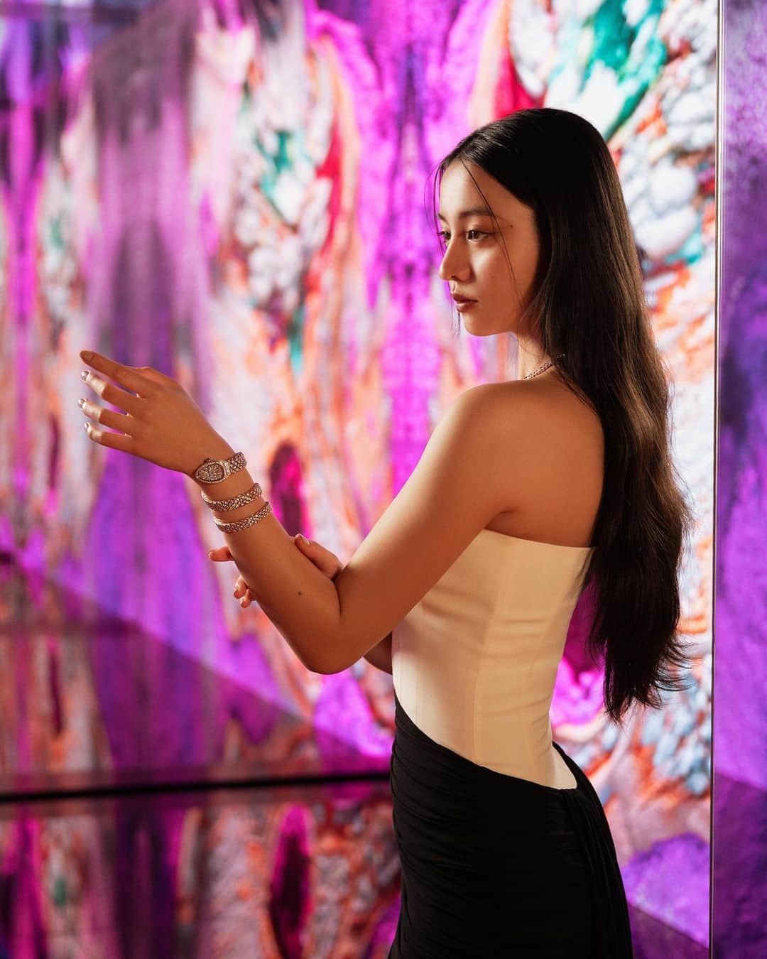 kokiさんのインスタグラム写真 - (kokiInstagram)「75th anniversary of the iconic serpenti @bulgari   ブルガリ セルペンティ 75周年 時を超えて紡がれる無限のストーリー展✨✨✨ 開催は11月9日（木）から26日（日）までです！ぜひご来場ください☺️  Thank you to the team 🥰❤️ Makeup and hair @rieshiraishi1220  Styling @nagasawamika  Nails @kiho   @bulgari #Bulgari #BulgariJewelry #Serpenti #Serpenti75 #PR」11月17日 20時11分 - koki