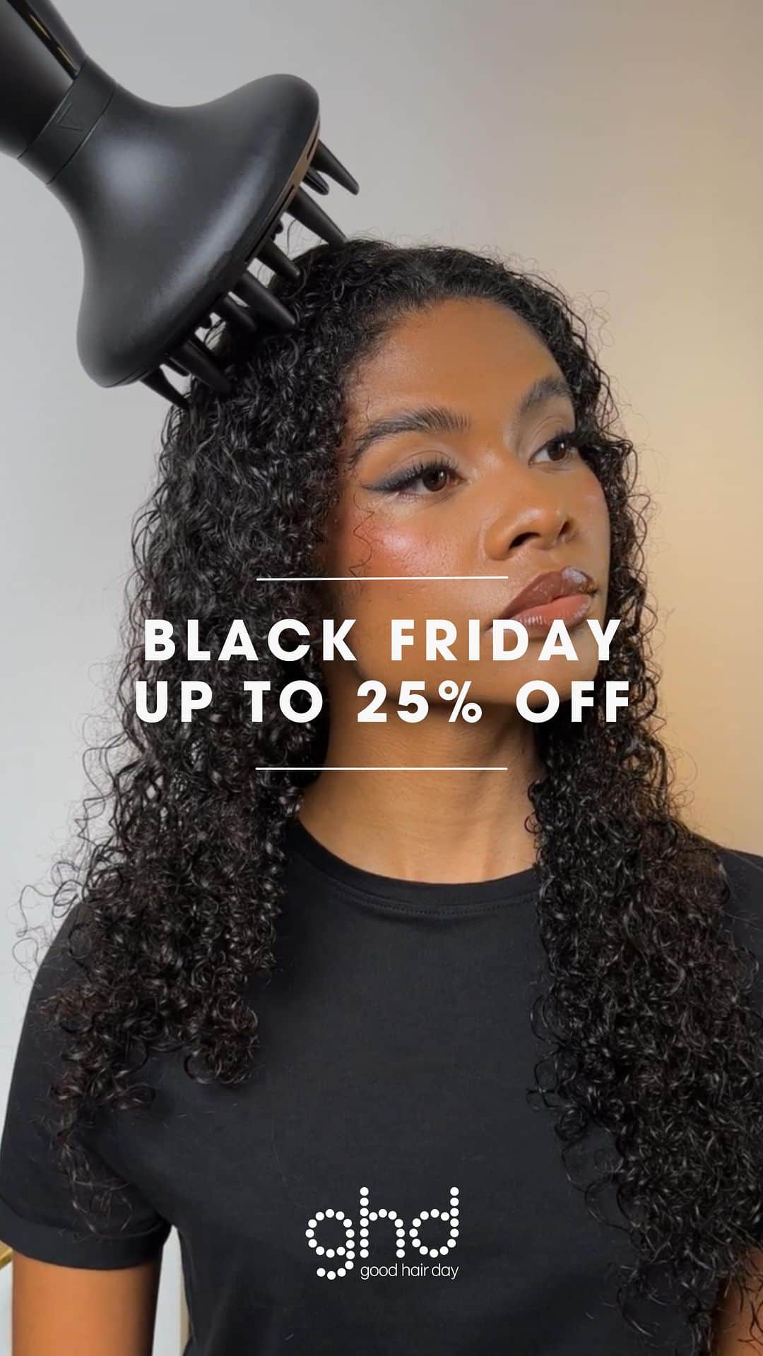 ghd hairのインスタグラム：「ghd Black Friday is back starting TODAY…did you miss us? 😏 With some of our biggest offers yet, shop up to 25% OFF starting TODAY, for a limited time only 👀   Receive a complimentary heat protect spray with every electrical purchase when using code GHDXBF at checkout this Black Friday 💰 (FYI: We have tool personalisation across selected tools too!) ✍️   #ghd #ghdhair #blackfriday #haircaredeals #blackfriday23 #blackfridayhaircare」