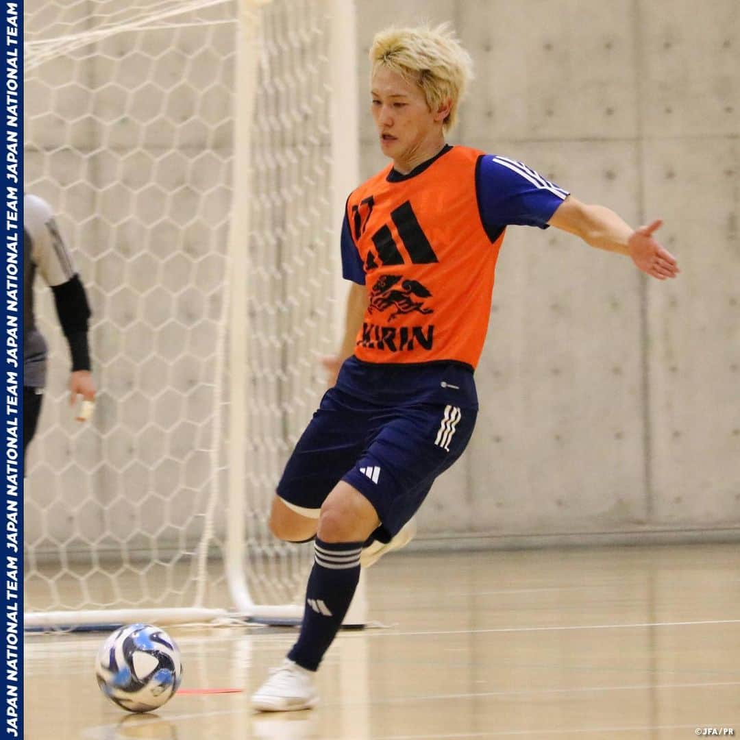 日本サッカー協会さんのインスタグラム写真 - (日本サッカー協会Instagram)「. 🔹#フットサル日本代表🔹 【Training Report✍️】  2024年に開催されるFIFAフットサル #ワールドカップ の開催地であるウズベキスタンでの遠征に臨むフットサル日本代表⚽️  16日(木)に高円宮記念JFA夢フィールドで直前合宿を開始しました。  詳しいレポートはプロフィールのJFA公式サイト『JFA.jp』から✍  #夢への勇気を #jfa #daihyo #フットサル #futsal #⚽️」11月17日 20時27分 - japanfootballassociation