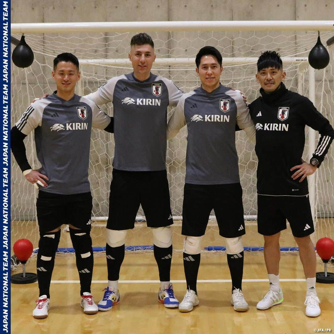 日本サッカー協会さんのインスタグラム写真 - (日本サッカー協会Instagram)「. 🔹#フットサル日本代表🔹 【Training Report✍️】  2024年に開催されるFIFAフットサル #ワールドカップ の開催地であるウズベキスタンでの遠征に臨むフットサル日本代表⚽️  16日(木)に高円宮記念JFA夢フィールドで直前合宿を開始しました。  詳しいレポートはプロフィールのJFA公式サイト『JFA.jp』から✍  #夢への勇気を #jfa #daihyo #フットサル #futsal #⚽️」11月17日 20時27分 - japanfootballassociation