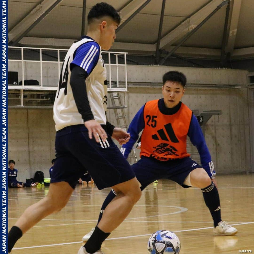 日本サッカー協会さんのインスタグラム写真 - (日本サッカー協会Instagram)「. 🔹#フットサル日本代表🔹 【Training Report✍️】  2024年に開催されるFIFAフットサル #ワールドカップ の開催地であるウズベキスタンでの遠征に臨むフットサル日本代表⚽️  16日(木)に高円宮記念JFA夢フィールドで直前合宿を開始しました。  詳しいレポートはプロフィールのJFA公式サイト『JFA.jp』から✍  #夢への勇気を #jfa #daihyo #フットサル #futsal #⚽️」11月17日 20時27分 - japanfootballassociation