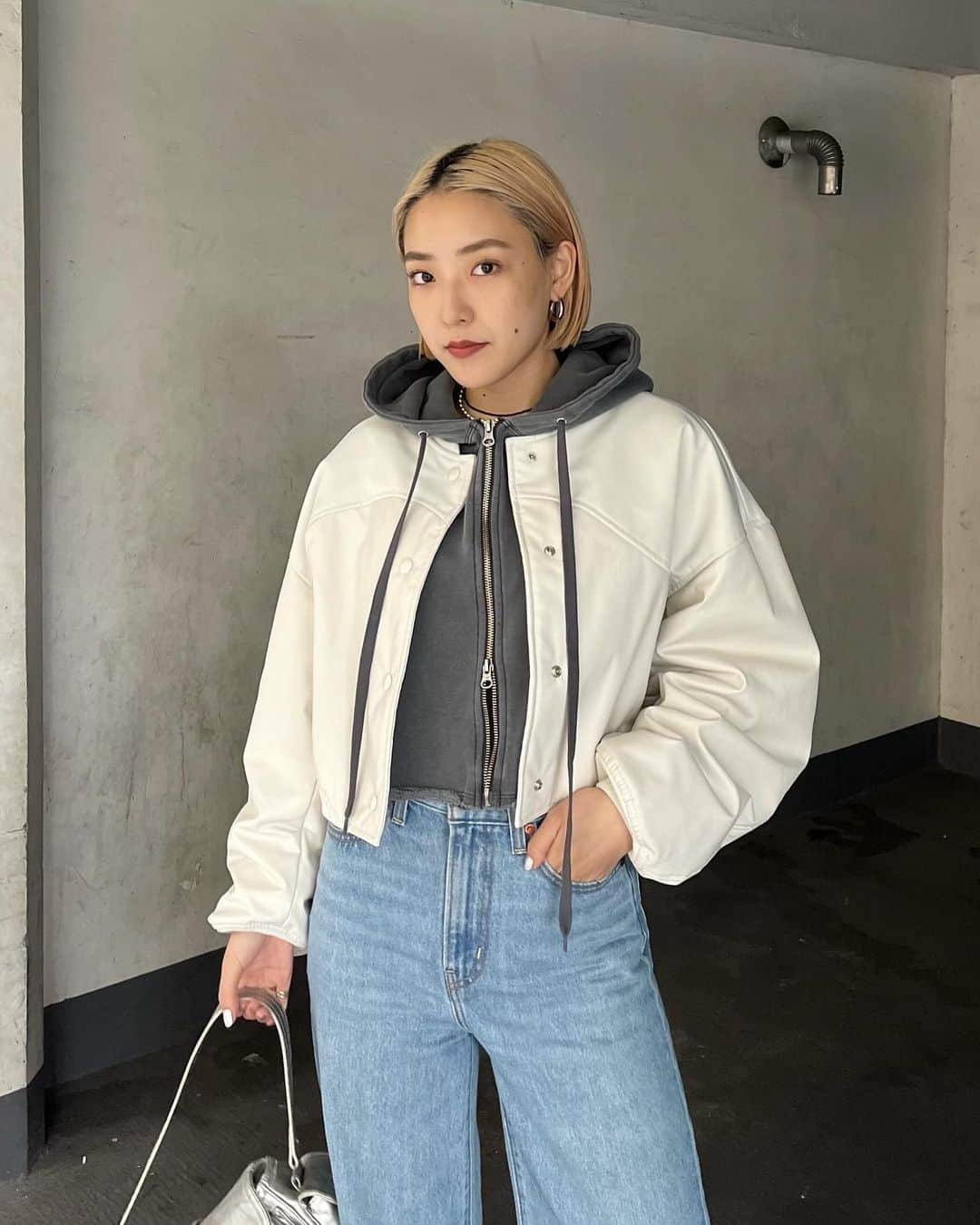 SLY OFFICIAL INFORMATIONさんのインスタグラム写真 - (SLY OFFICIAL INFORMATIONInstagram)「ㅤㅤㅤㅤㅤㅤㅤㅤㅤㅤㅤㅤㅤ #SLY_info @momoka_suda_【158cm】 SLY プレス __________________________________ 【LIMITED ITEM】 ☑︎F／LEATHER SEAM DESIGN CROP BZ (030GA030-5270) IVOY,BLK ㅤㅤㅤㅤㅤㅤㅤㅤㅤㅤㅤㅤㅤ ☑︎CROP SW ZIP PK (030GA080-4140) L/BLK,L/YEL ㅤㅤㅤㅤㅤㅤㅤㅤㅤㅤㅤㅤㅤ ☑︎LEVI’S別注 RIBCAGE WIDE LEG (030GAA01-4650) BLU ㅤㅤㅤㅤㅤㅤㅤㅤㅤㅤㅤㅤㅤ ☑︎FRONT BUCKLE HOBO BAG (030GAA55-4610) SLV,BLK,BRN ㅤㅤㅤㅤㅤㅤㅤㅤㅤㅤㅤㅤㅤ ☑︎WOVEN FIT MIDDLE BOOTS (030GAY55-3720) KHA,BLK __________________________________ ※配送の都合により発売日が異なる場合がございます。 ※店舗により在庫状況が異なります。 #Levis_SLY #Levis #リーバイス #SLY #SLY_fav」11月17日 20時37分 - sly_official_info