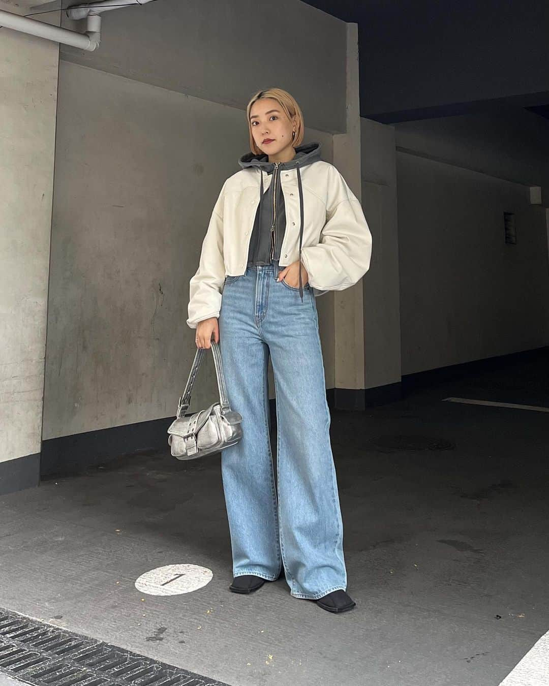 SLY OFFICIAL INFORMATIONさんのインスタグラム写真 - (SLY OFFICIAL INFORMATIONInstagram)「ㅤㅤㅤㅤㅤㅤㅤㅤㅤㅤㅤㅤㅤ #SLY_info @momoka_suda_【158cm】 SLY プレス __________________________________ 【LIMITED ITEM】 ☑︎F／LEATHER SEAM DESIGN CROP BZ (030GA030-5270) IVOY,BLK ㅤㅤㅤㅤㅤㅤㅤㅤㅤㅤㅤㅤㅤ ☑︎CROP SW ZIP PK (030GA080-4140) L/BLK,L/YEL ㅤㅤㅤㅤㅤㅤㅤㅤㅤㅤㅤㅤㅤ ☑︎LEVI’S別注 RIBCAGE WIDE LEG (030GAA01-4650) BLU ㅤㅤㅤㅤㅤㅤㅤㅤㅤㅤㅤㅤㅤ ☑︎FRONT BUCKLE HOBO BAG (030GAA55-4610) SLV,BLK,BRN ㅤㅤㅤㅤㅤㅤㅤㅤㅤㅤㅤㅤㅤ ☑︎WOVEN FIT MIDDLE BOOTS (030GAY55-3720) KHA,BLK __________________________________ ※配送の都合により発売日が異なる場合がございます。 ※店舗により在庫状況が異なります。 #Levis_SLY #Levis #リーバイス #SLY #SLY_fav」11月17日 20時37分 - sly_official_info