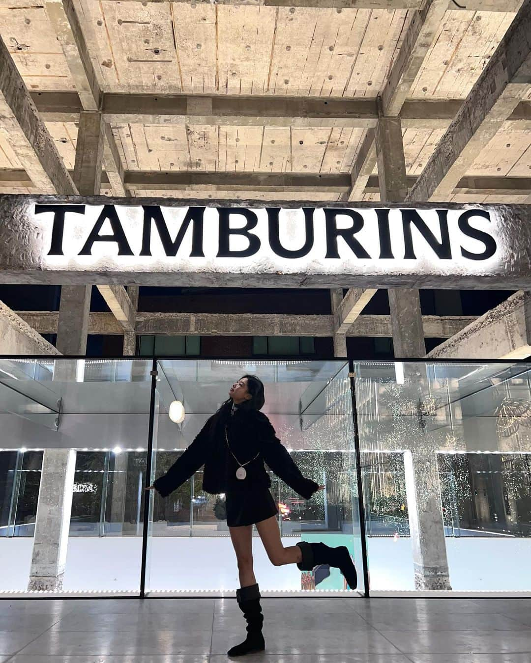 ペ・ユニョンさんのインスタグラム写真 - (ペ・ユニョンInstagram)「@tamburinsofficial Flagship Store in Seongsu 🤍  #탬버린즈#TAMBURINS #탬버린즈성수 #PUMKINI」11月17日 20時42分 - mulan_bae