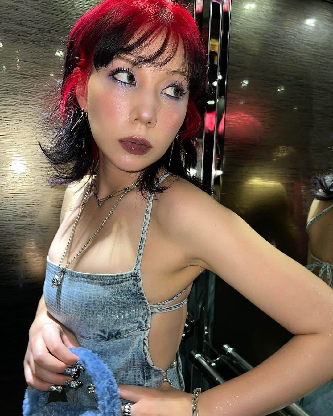 仲里依紗さんのインスタグラム写真 - (仲里依紗Instagram)「☔️🔥💎✨⚡️❤️‍🔥🫀 @diesel   #milanfashionweek  make up 💄by  @nasup」11月17日 20時44分 - riisa1018naka