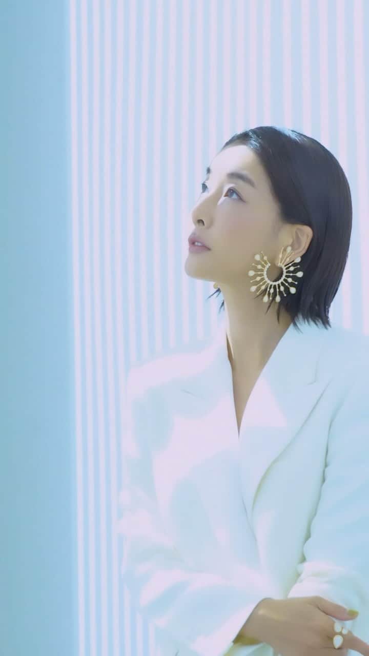 チン・ソヨンのインスタグラム：「@boucheron」