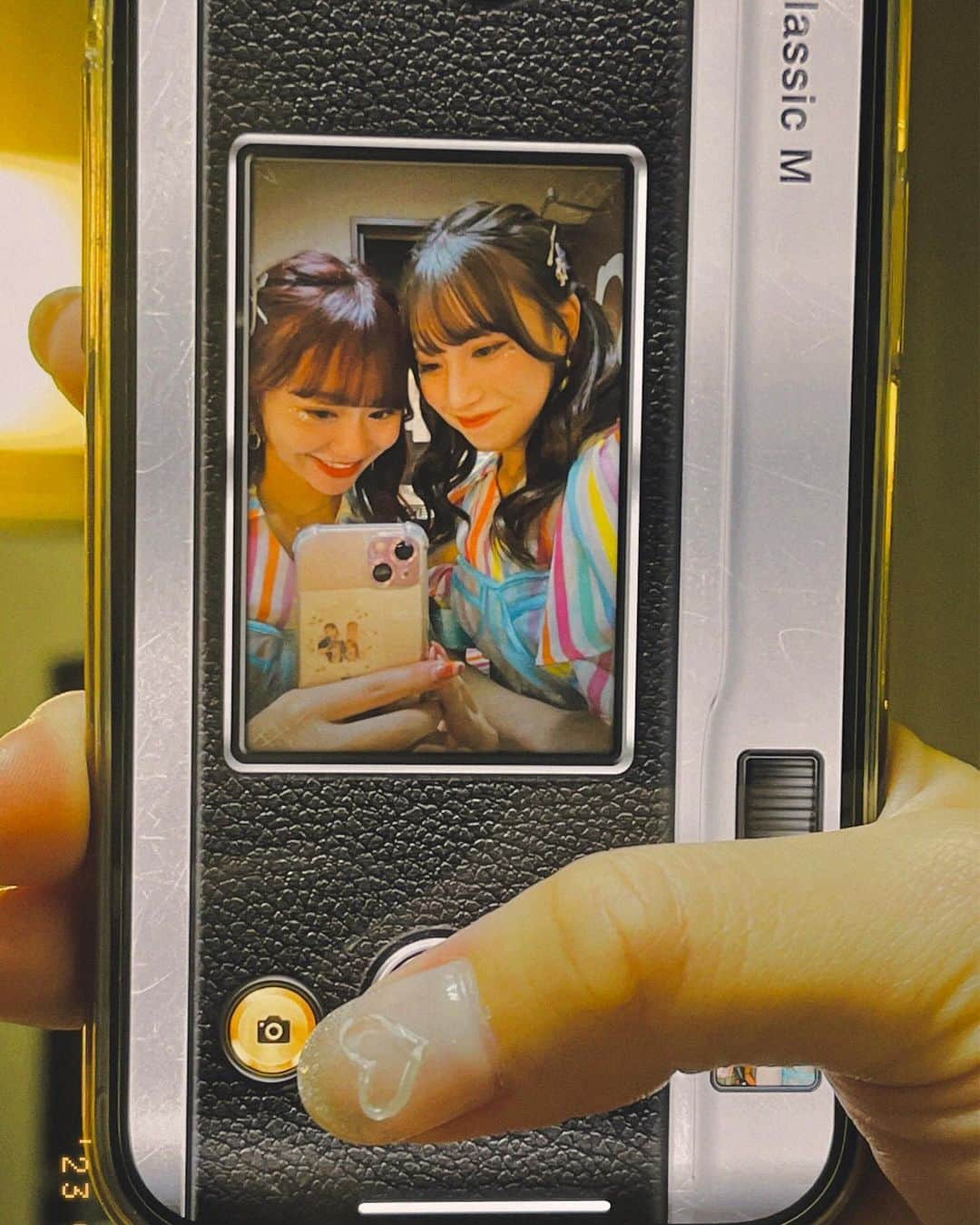 松本慈子さんのインスタグラム写真 - (松本慈子Instagram)「* 昔からよく遊んでるけど、、 出会って10年で遊ぶ回数もっと増えたし ラブが日に日に増してる人☺️🍒 なーんでも知っててちかの知らない世界をいっぱい教えてくれるお姉ちゃんみたいな人ですが、道覚えれへんからすぐ迷子になるし、基本何でもいい人だから常に決定権私で大変ですが、恐らくこちらの方がいっぱいお世話になっています。  夏からの思い出をペタリ✈️💍🎀 北海道では昼夜公演お揃いヘアー☺️  #アイドル #アイドル衣装 #ske48 #ツインテール #ツインテールアレンジ #巻き髪 #巻き髪アレンジ #みつあみ #みつあみアレンジ #三つ編み #三つ編みアレンジ #リボンリング #おそろい #idol」11月17日 21時01分 - chikako_1119