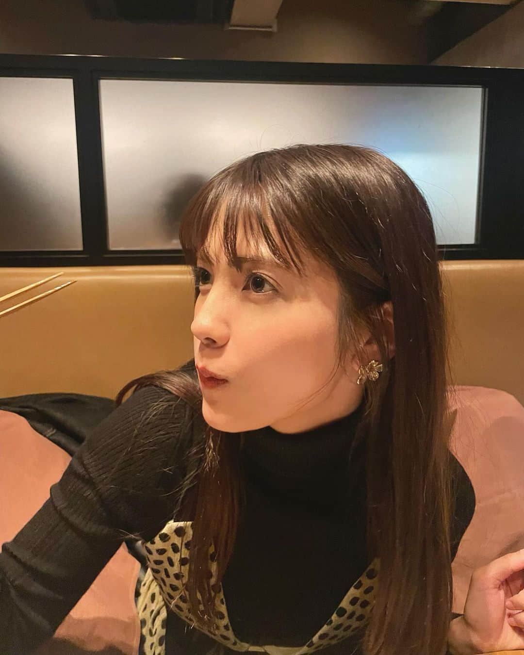 南里美希のインスタグラム：「❤︎  焼肉を…たべてます。 今週は3回も焼肉の予定をいれてしまい。🤫 もう2度とないであろう贅沢Weekを噛み締めますぅ〜  #imonadiet」