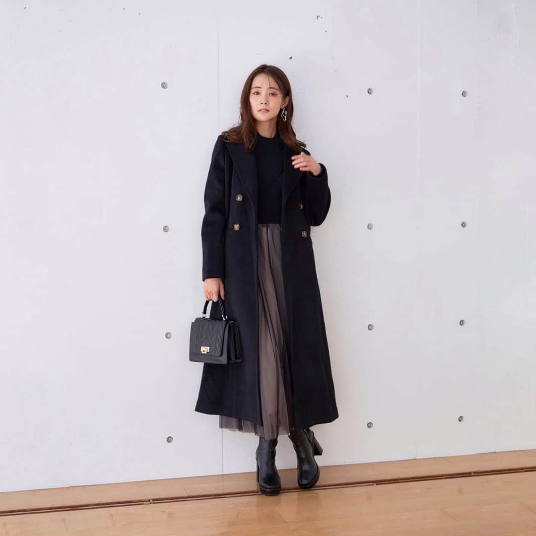 MERCURYDUOさんのインスタグラム写真 - (MERCURYDUOInstagram)「《 NEWARRIVAL 》 5日間限定ランチャン祭り開催中 ⁡ ／ 　人気No.1！ 　チュールドッキングの華やかワンピース ＼　 ︎ ⁡ #泉里香 さん着用 #チュールドッキング2wayニットワンピース color:ivory/charcoalgray/black size:S/M ⁡ ⁡ ⁡ ⁡ アイテム詳細は投稿の商品タグ、 または @mercuryduo_comの トップURLからCHECK！ ⁡ ⁡ ⁡ ※人気アイテムは数に限りがありますのでお早めに ⁡ ⁡ ＿＿＿＿＿＿＿＿＿＿＿＿＿＿ ㅤ ⁡ 人気スタッフのコーディネートはこちら ▶︎ @mercuryduo_styling  ⁡ #MERCURYDUO #マーキュリーデュオ #公式通販runwaychannel ⁡ ＿＿＿＿＿＿＿＿＿＿＿＿＿＿ ㅤ #ワンピースコーデ#ワンピ#冬服コーデ#冬コーデ #olコーデ#ワンピコーデ#チュールワンピース  #チュール#きれいめコーデ#デートコーデ#トレンド #大人カジュアル#大人フェミニンコーデ#大人可愛い」11月17日 21時03分 - mercuryduo_com