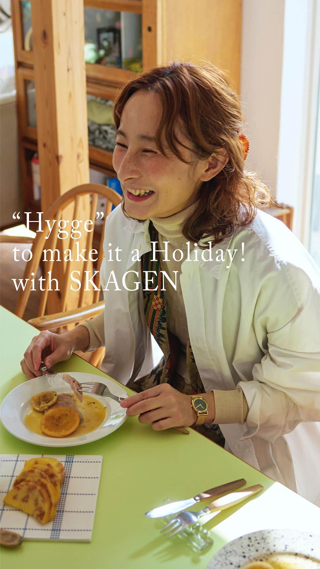 Perkmagazineのインスタグラム：「“Hygge” to make it a Holiday! with SKAGEN #01 Chihiro Yoshii ホリデー気分が高まる腕時計と共に “ヒュッゲ”なストーリーを紡いで 北欧のデンマークでは、“Hygge（ヒュッゲ）”＝心地よい時間・場所という考えを大切にしていて、そうした文化が根付いているからこそ、国民の幸福度が高いそう。そんなスタイルはウォッチ＆ジュエリーブランド〈スカーゲン〉にも表れている。長い長い北欧の冬、日照時間は短く、太陽の光はとても貴重。ホリデーシーズンにしたい“ヒュッゲ”にフォーカスを当て、心が温かくなるようなコンテンツをお届け。一人目はイラストレーターとして活躍されるよしいちひろさん。 @skagendenmark.jp . STARRING_Chihiro Yoshii @chocochop2 PHOTO_Haruki Matsui FILM_Kouki Hirano,Kenta Ogo EDIT&TEXT_Maria ito（PERK）  【PERK】 https://perk-magazine.com @perkmagazine  #skagen  #スカーゲン  #mySKAGEN #perk #perkmagazine #fashion #watch」