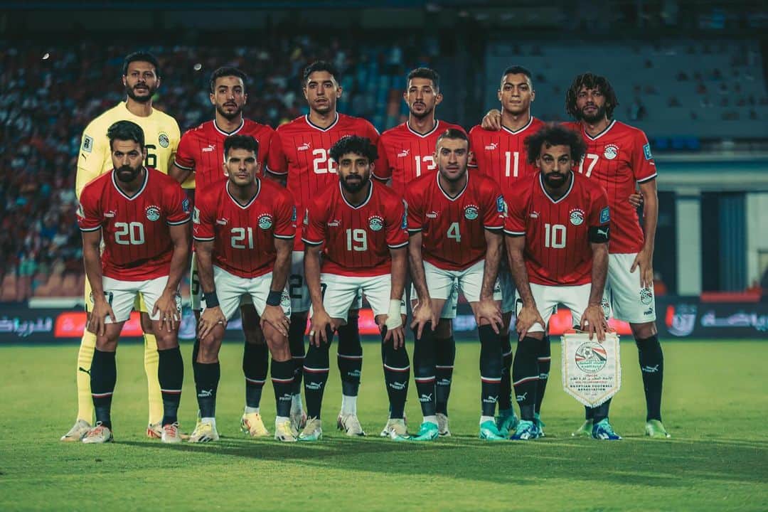 モハメド・エルネニーのインスタグラム：「The journey begins 🇪🇬 @fifaworldcup」