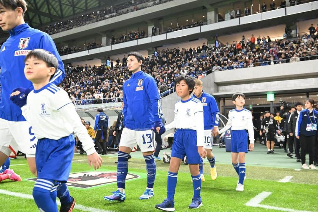 南野拓実さんのインスタグラム写真 - (南野拓実Instagram)「応援ありがとうございました！  @japanfootballassociation」11月17日 21時10分 - takumi18minamino_official