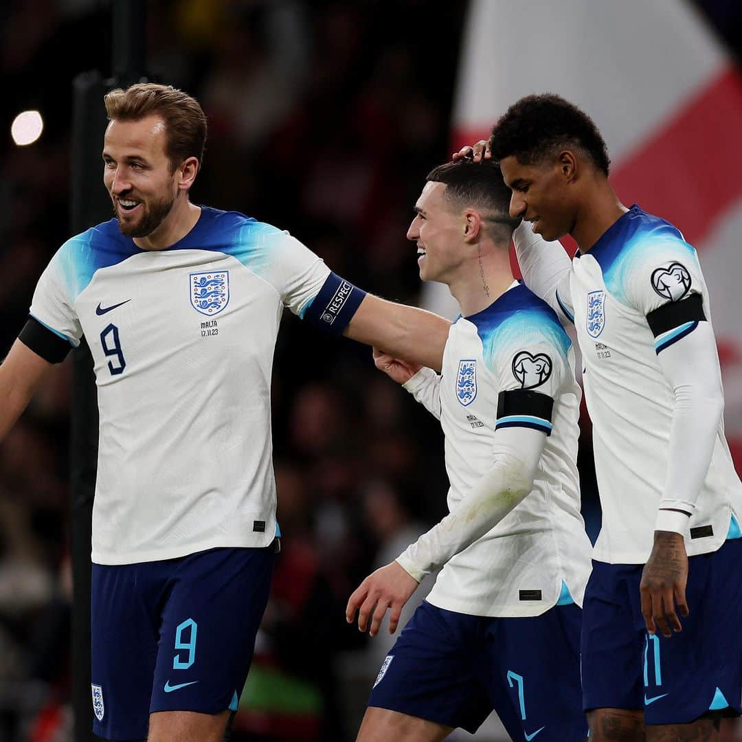 ハリー・ケインさんのインスタグラム写真 - (ハリー・ケインInstagram)「A Wembley win and a fitting tribute to Sir Bobby 🙌」11月18日 7時05分 - harrykane