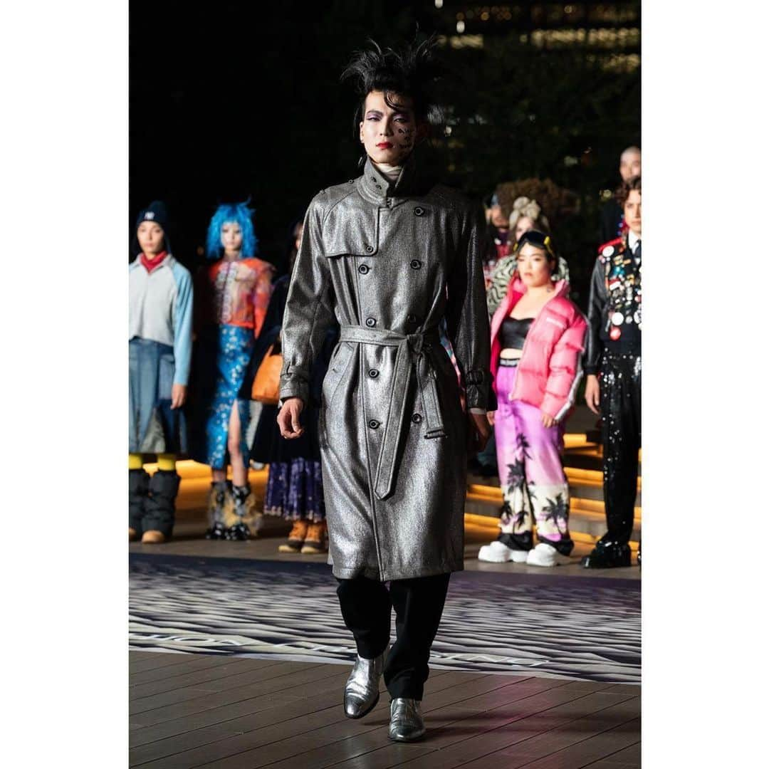 服部昌孝のインスタグラム：「TOKYO FASHION CROSSING / FASHION HISTORY LIVE ー 渋谷PARCO RUNWAY @tfc__tokyo  Show Director：Tatsuhiko Kataoka @tatsuhiko_kataoka Styling： Masataka Hattori @masataka_hattori @hattori_pro_  Hair：Yusuke Morioka @pyuuuuuu Make-up： UDA @udashi @uda.kesho  Casting: @ummcasting  Show Music Select： Keigo Oyamada (Cornelius) Show Music Select & Live Mix： @kenji_takimi Live Streming: NAOHIRO UKAWA & DOMMUNE Photo：@koji.shimamuraph #TOKYOFASHIONCROSSING #TFC #TFC2023 #TFC2023aw #東京ファッションクロッシング #parco #runway #styling #fashion #shooting #works #bucktick #masatakahattori #服部昌孝」