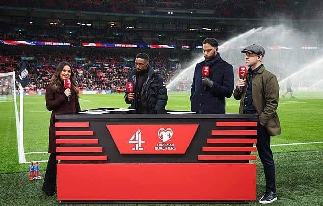 ジャーメイン・デフォーのインスタグラム：「Not the most eventful game this evening at Wembley but the boys got the job done. Pleasure working with @channel4 as always 🤟🏾  🎤@julesbreach  🎤@therealjoecole  🎤@joleonlescott」