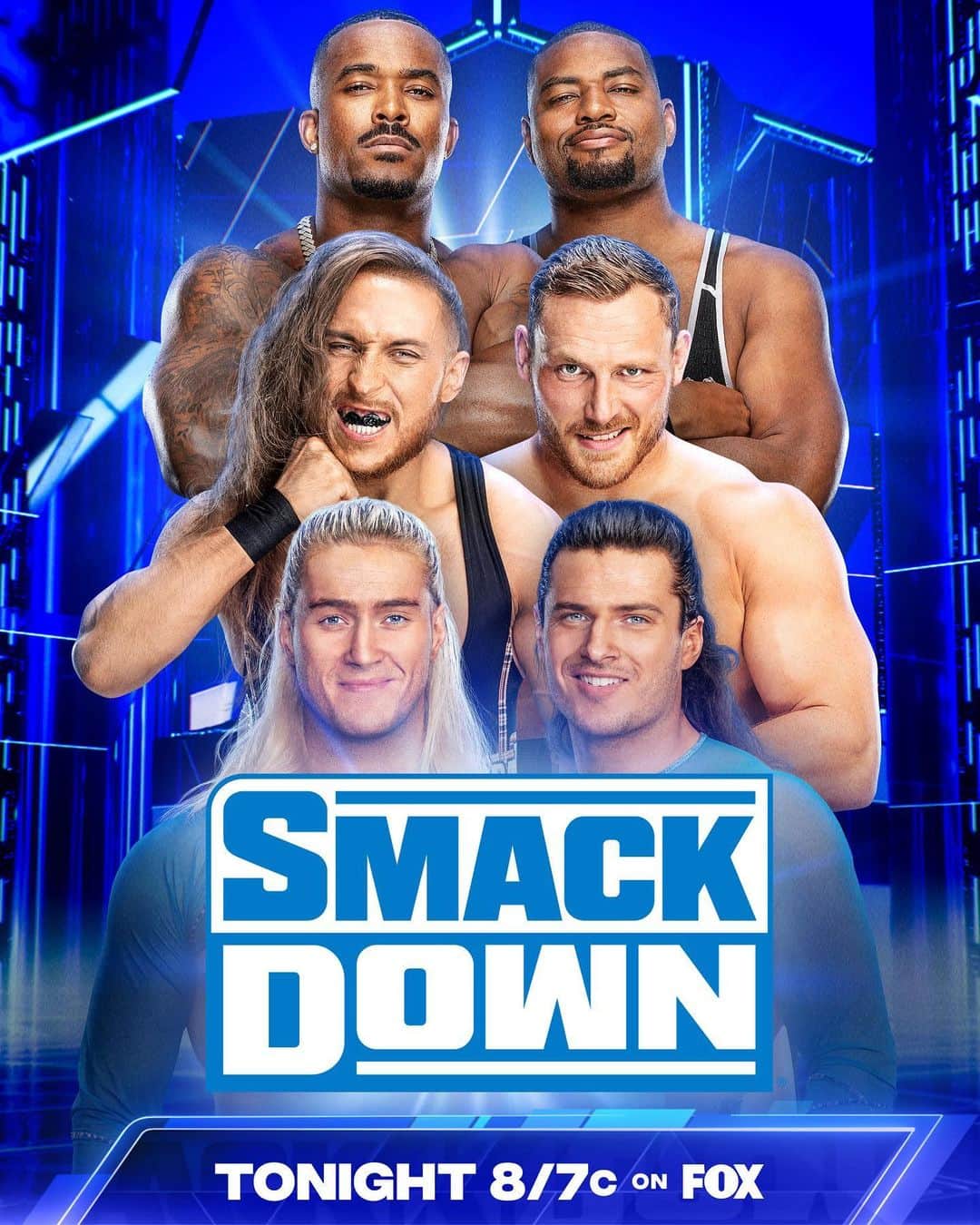WWEさんのインスタグラム写真 - (WWEInstagram)「TONIGHT on #SmackDown  👊 @solosikoa returns ☝️ @reallaknight vs. #JimmyUso 😏 #DamageCTRL 🤝 Triple Threat Match to determine the No. 1 Contender to Undisputed WWE Tag Team Champions 📺 8/7c @foxtv」11月18日 7時30分 - wwe