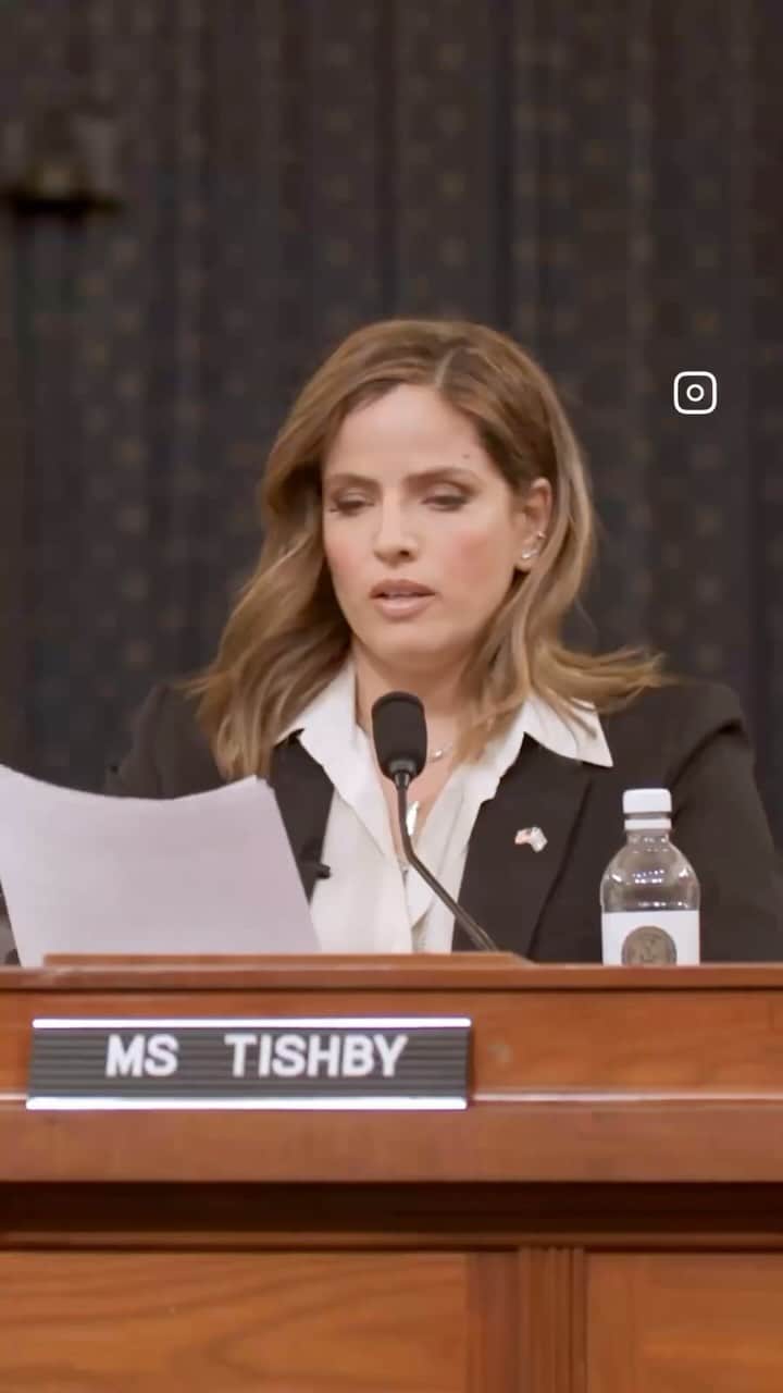 デブラ・メッシングのインスタグラム：「Thank you @noatishby for explaining to Congress how violence and hatred has gripped our university campuses, and the need for immediate action.   This is not Jew issue, this is an American issue.  Please watch and share. 🙏🏼  #noatishby #antisemitism #adl #hamas #violence #threats #terrorism #hamas #isis」