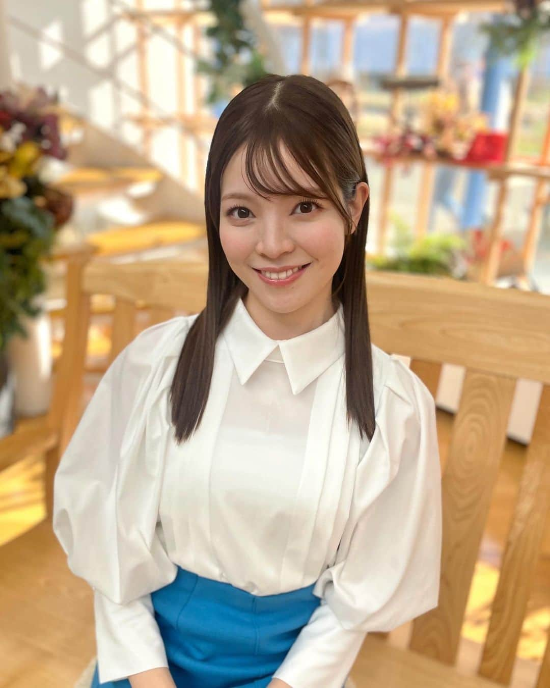 三宅絹紗さんのインスタグラム写真 - (三宅絹紗Instagram)「🤍💙 きょうは日本中が 大谷翔平選手の歴史的な快挙に湧いた日でしたね🔥🎉  常に現状に甘んじることなく 更に更に上へと目指して成し遂げていく姿に 心を揺さぶられ、 自分自身もっともっと頑張ろうとパワーをいただきました。  明日もサタファン、熱く熱くお届けします❤️‍🔥🦄  #ストレートロング#サタファン#サタデーファンキーズ#いわて#めんこいテレビ#三宅絹紗」11月17日 23時13分 - kinusa_miyake_mit