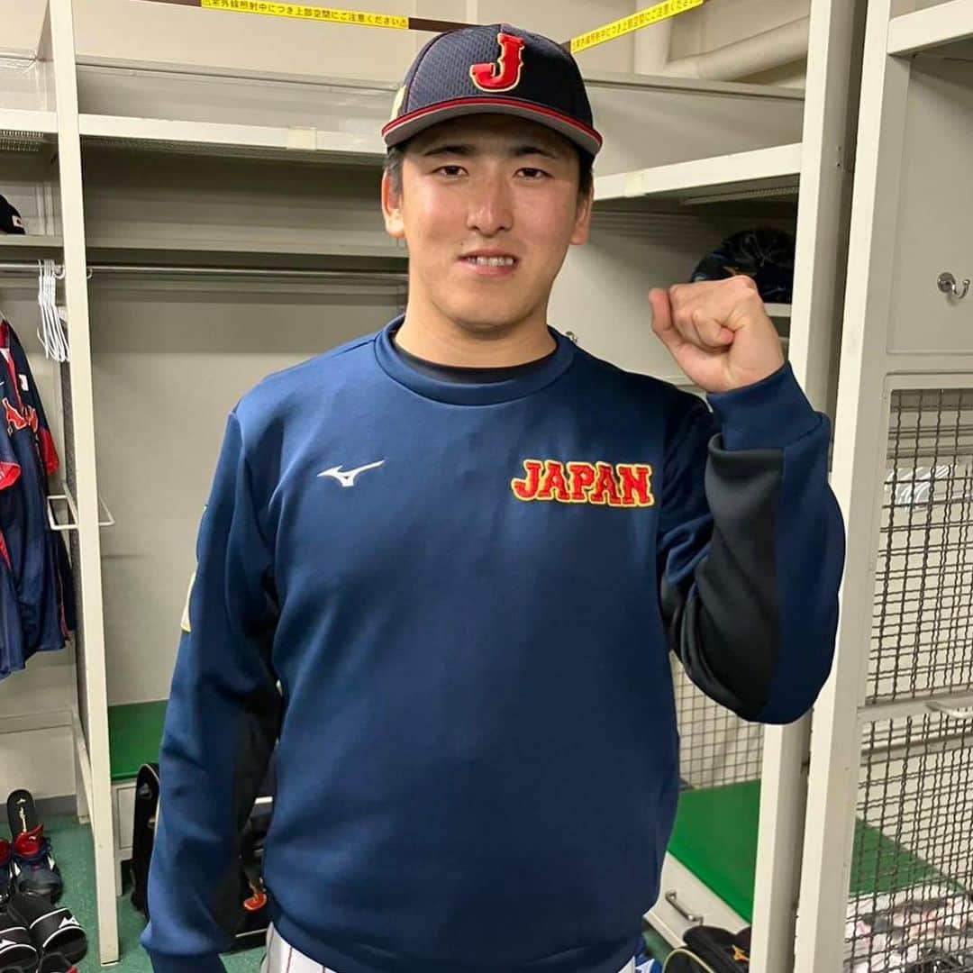 侍ジャパンのインスタグラム：「カーネクスト アジアプロ野球チャンピオンシップ2023 日本🇯🇵 2 - 1 🇰🇷韓国 先発・隅田知一郎が7回無失点！万波中正のソロ本塁打などで接戦を制し2連勝で決勝進出を決める！  #侍ジャパン #アジチャン #隅田知一郎 #万波中正」