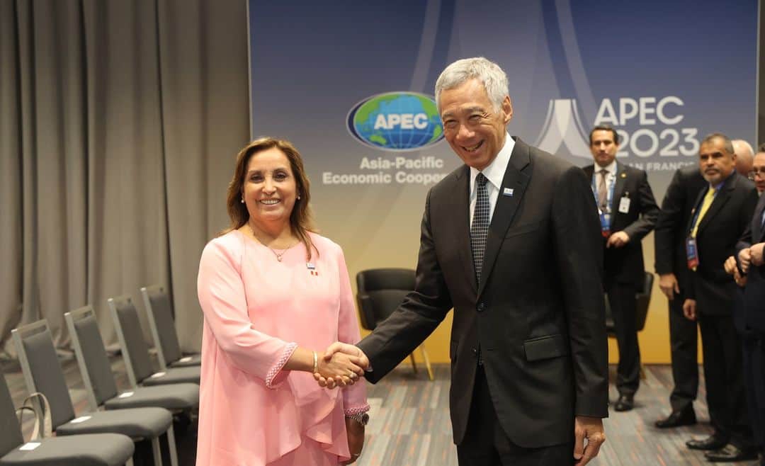 リー・シェンロンさんのインスタグラム写真 - (リー・シェンロンInstagram)「A busy day of meetings.  Attended an informal dialogue and working lunch with fellow leaders, followed by a meeting with Indo-Pacific Economic Framework for Prosperity (IPEF) members and a dialogue with the @apec Business Advisory Council (ABAC) leaders. We ended off the day with a Leaders’ Dinner at the @legionofhonor. Also met with Peruvian President Dina Boluarte on the sidelines of the Summit.  We need always to strive for good relations with our partners. Whether with tech companies or foreign leaders, we have many opportunities to work together and create an equitable outcome for all sides. Glad to play our part in creating a brighter future for all. – LHL  ([1-4] MCI Photos by Ngau Kai Yan, [5] ZB Photo © Singapore Press Holdings Limited. Reproduced with permission.)」11月17日 23時47分 - leehsienloong