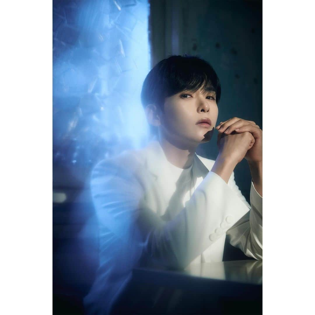 SMエンターテインメントのインスタグラム：「RYEOWOOK 려욱 Digital Single '아무것도 하지 않아도 돼 (It's okay)' Teaser Image # 3  ➫ 2023.11.20 6PM (KST)  #려욱 #RYEOWOOK  #슈퍼주니어 #SUPERJUNIOR  #아무것도하지않아도돼」