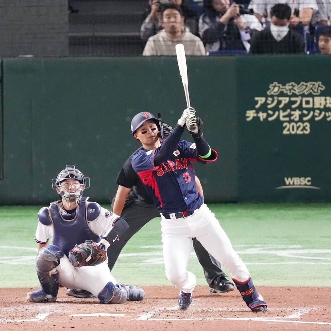 森下翔太さんのインスタグラム写真 - (森下翔太Instagram)「JAPAN1号🤩 大学の時を含めてJAPANでの初安打がホームランで最高でした！ まだまだ頑張ります💪 #japan  #リラックス  #23」11月18日 0時09分 - shota.morishita0814