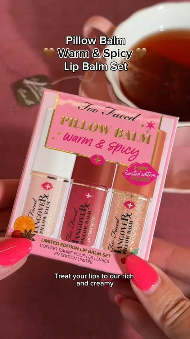 Too Facedのインスタグラム：「Treat your lips to this adorable Hangover Pillow Balm Set with 2 exclusive and limited-edition shades! 💋❤️ Tap to shop this Warm & Spicy Holiday Set! #toofaced #tfcrueltyfree #tfhangover」