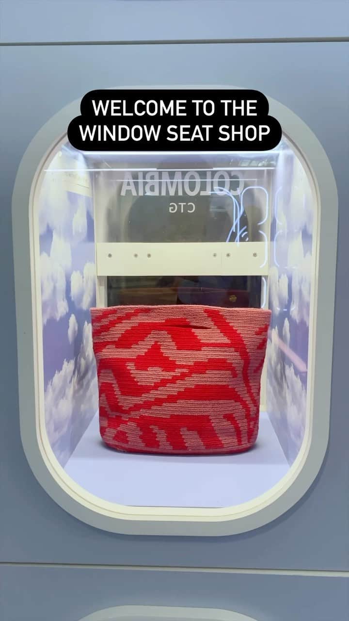 デルタ航空のインスタグラム：「For a limited time, everything inside The Window Seat Shop at JFK goes toward increasing your 2025 Medallion® Status.  Update: The Window Seat Shop at JFK Terminal 4 will be closing today 11/28.」