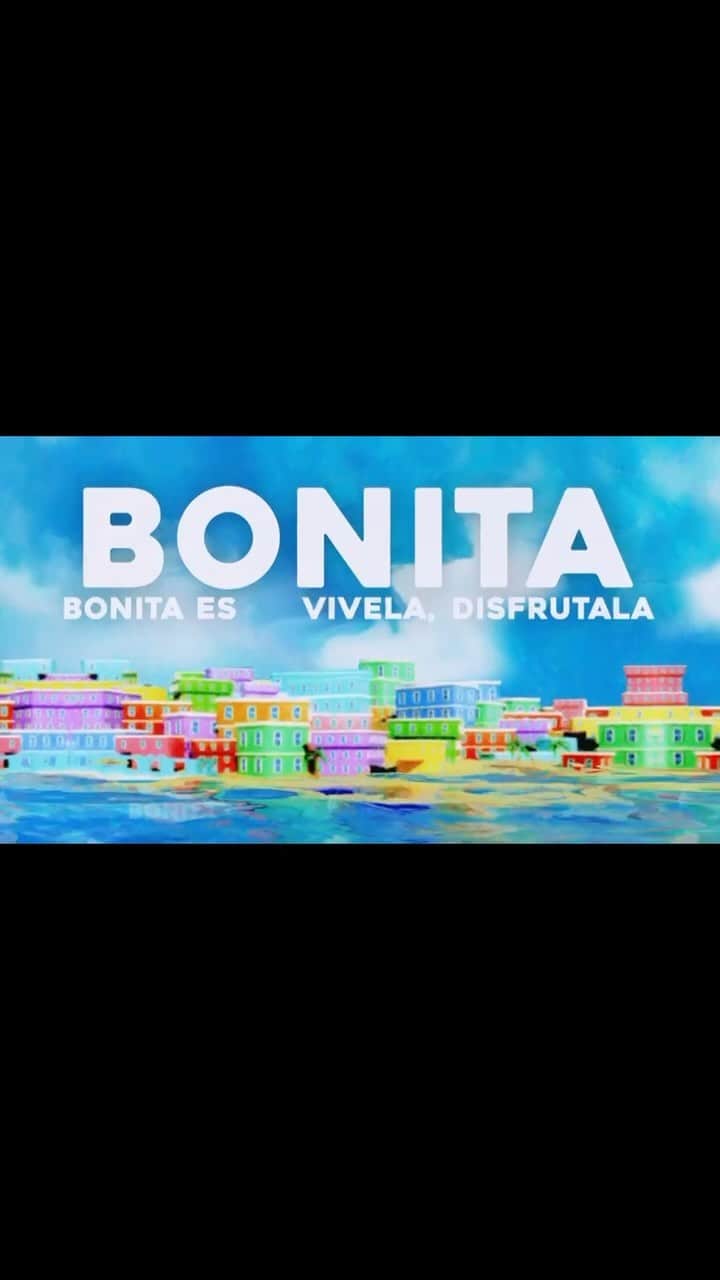 ダディー・ヤンキーのインスタグラム：「Espero que está canción se pegue en todos los ❤️que la necesiten y se lleve todos los premios de mejorar tu día ☀️☀️ 🎶🎶 🎺 🎺  Si esta canción logra eso en tan solo 1 vida, logró su cometido. 🕊️  Si estás leyendo esto significa que Dios te regaló un día más de VIDA!   Podemos caer en el hoyo negro más profundo y levantarnos a ver la LUZ en el camino y cantar  “BONITA LA VIDA ES” 🙏🏽🙏🏽🎶🎶🎶🎶🎶  TU VIDA VALE MUCHO NO LO OLVIDES! 🫶🏼🫶🏽🫶🏾🫶🏿」