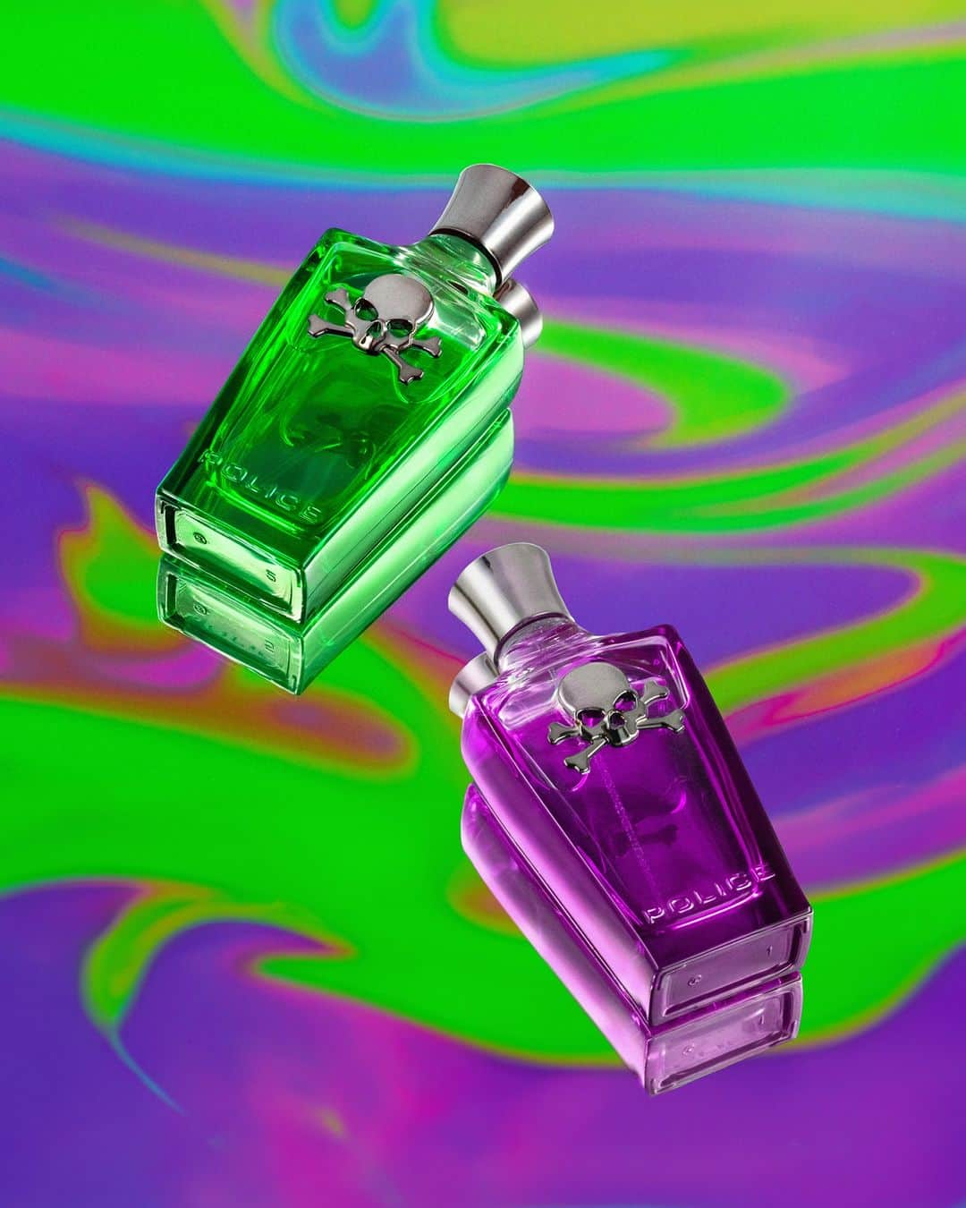 ポリスのインスタグラム：「Scandalous like Arsenic, seductive like Absinthe.  Discover our new fragrances and feel an ipnotic charm on you skin. #PoliceLifestyle #AudacityWanted #PoliceFragrances #Potion #PotionAbsinthe #PotionArsenic」