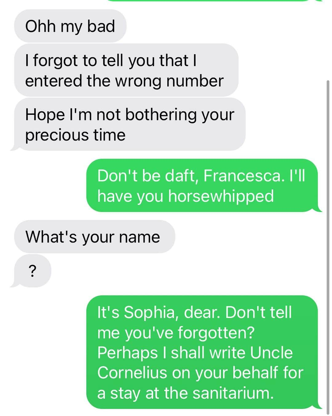 シーマス・デヴァーさんのインスタグラム写真 - (シーマス・デヴァーInstagram)「Recent text scams. Three texts, three genres.」11月18日 1時51分 - seamuspatrickdever