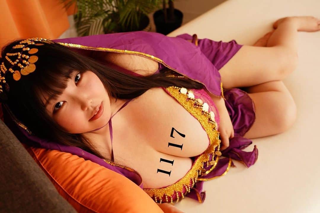 ももせもものインスタグラム：「11月17日🍑💕  #日めくりももせもも #日めくりカレンダー #ももせもも#Mカップ#グラドル #グラビア #インスタグラビア#コスプレ#巨乳 #粉我#赞#粉我#性感的#glamour#gravure#sexy#sexyhot#asian#asianbeauty#Japanese#girl#instagood#ig#ig_japan#igers#picoftheday#bikini」