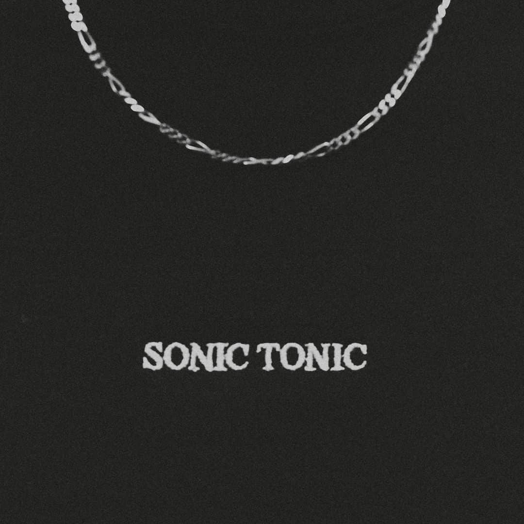 SWMRSのインスタグラム：「SONIC TONIC RELEASE SHOW THIS SUNDAY IN BERKELEY W/ @the_rosies SWEATSHIRTS WILL BE AVAILABLE LET’S GO」