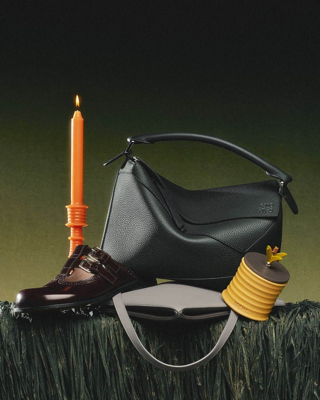 Loeweのインスタグラム：「'ADD TO WISHLIST'  The Puzzle Edge bag in leather with accessories and the Home Scents collection.  See our gifting edit on loewe.com  #LOEWE #LOEWEgifts」