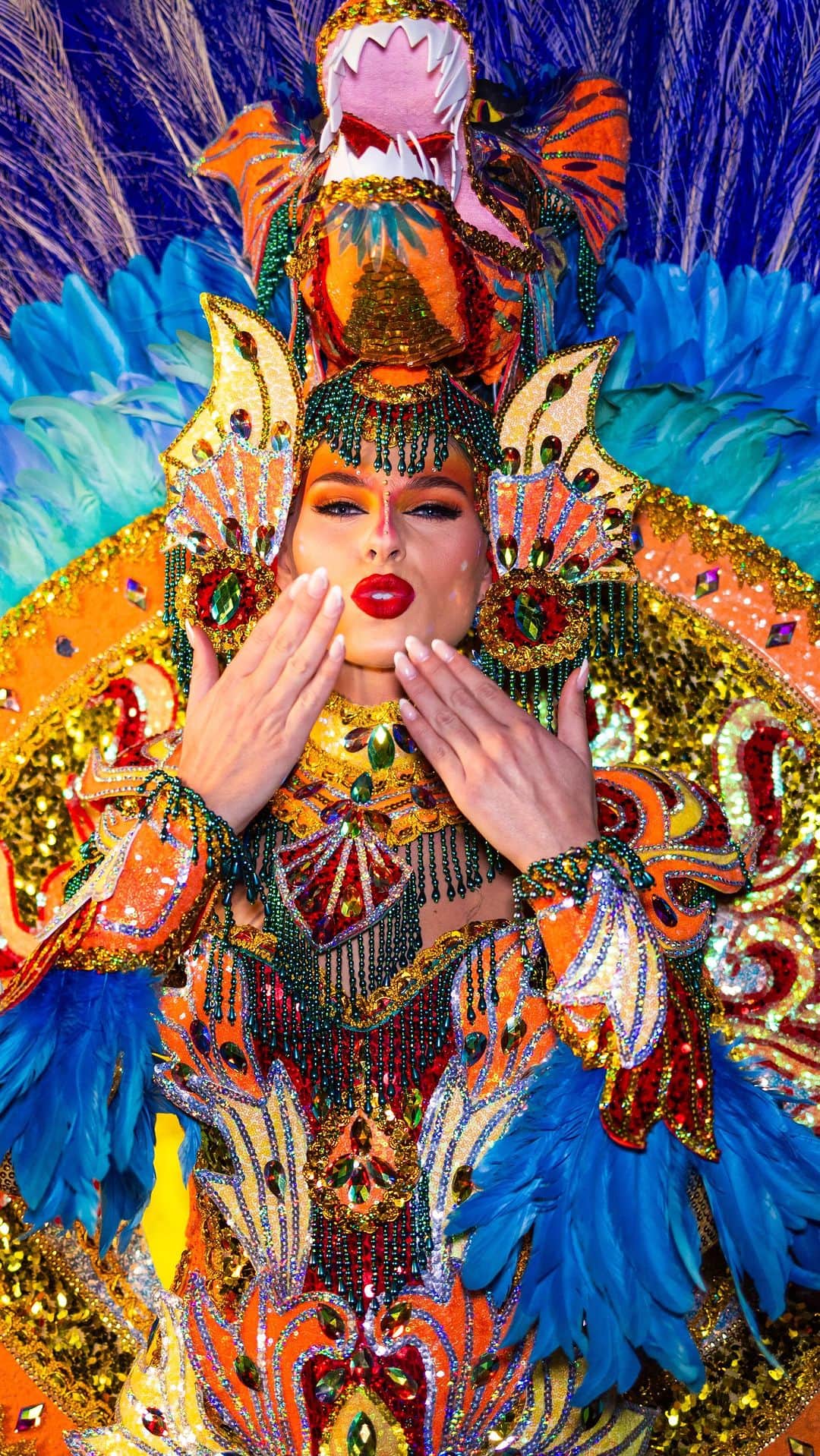 イリス・ミトゥネールのインスタグラム：「#72ndmissuniverse National Costume Extravaganza ✨  #missuniverse2023 #missuniverse #nationalcostumeshow」