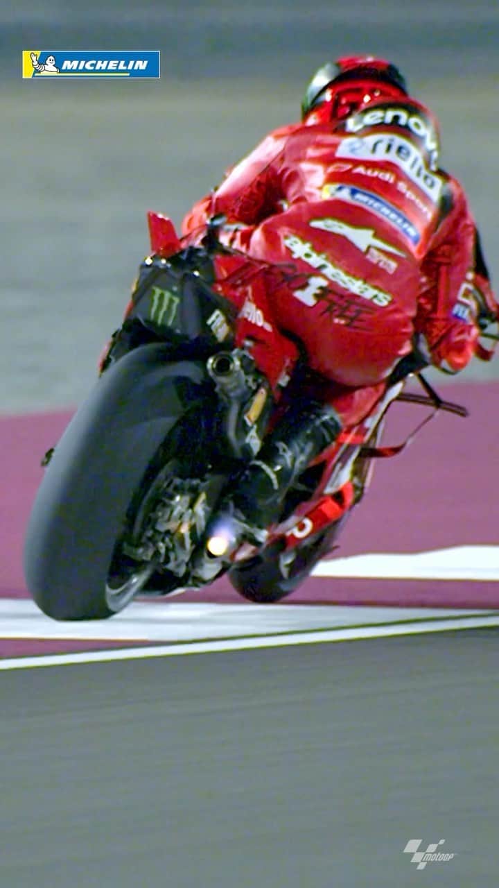 MotoGPのインスタグラム：「Just straight fire under the floodlights 🔥  #QatarGP #MotoGP #PeccoBagnaia #FB1」