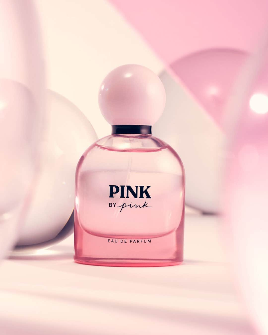 Victoria's Secret PINKのインスタグラム：「Meet the new PINK by Pink Perfume. It’s an original — just like you.」