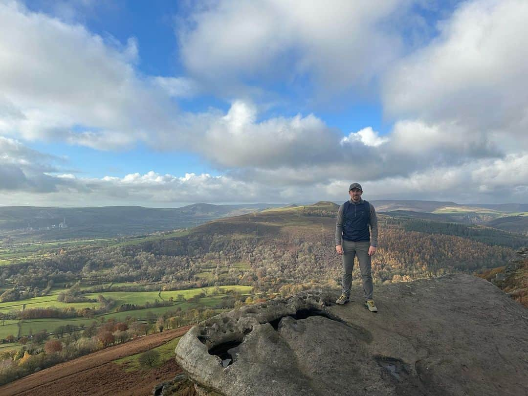 ジョーイ・バートンさんのインスタグラム写真 - (ジョーイ・バートンInstagram)「Lovely day out climbing in the Peak District today…  #kaizen」11月18日 3時36分 - joey7bartonofficial