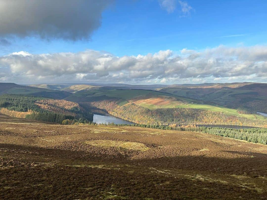 ジョーイ・バートンさんのインスタグラム写真 - (ジョーイ・バートンInstagram)「Lovely day out climbing in the Peak District today…  #kaizen」11月18日 3時36分 - joey7bartonofficial