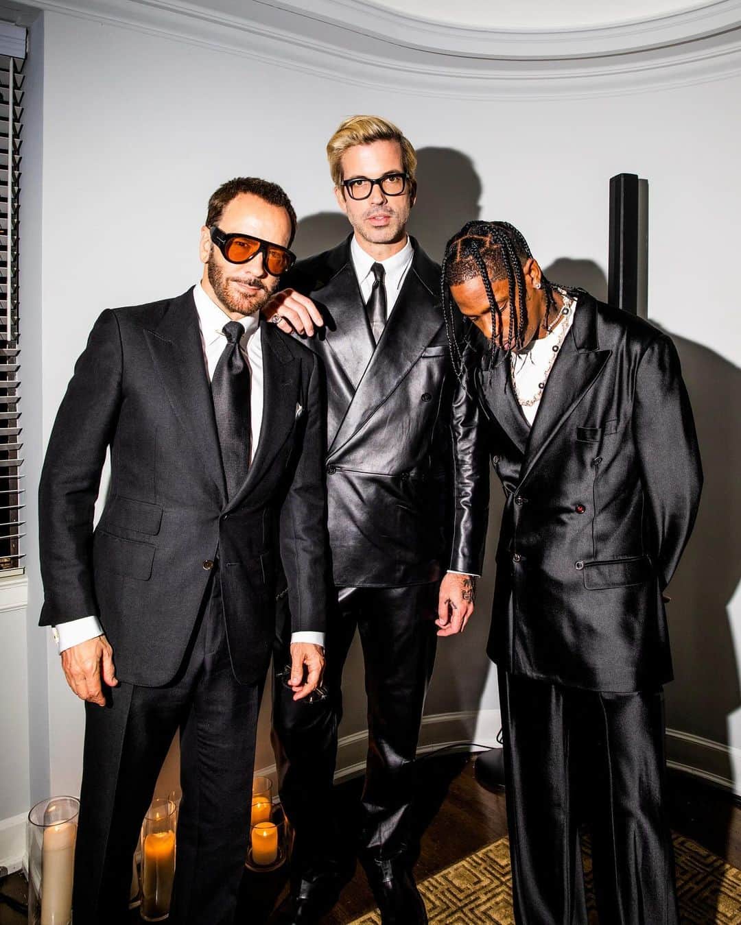 GQさんのインスタグラム写真 - (GQInstagram)「Before last night’s #GQMOTY party in Los Angeles, GQ global editorial director Will Welch hosted an intimate dinner, presented by @spotify, to toast Men of the Year co-hosts @kimkardashian, @travisscott, @jacobelordi and Tom Ford. Take a behind-the-scenes look at what happened inside the dinner at the link in bio. Photographs by @kristaschlueter.」11月18日 3時37分 - gq
